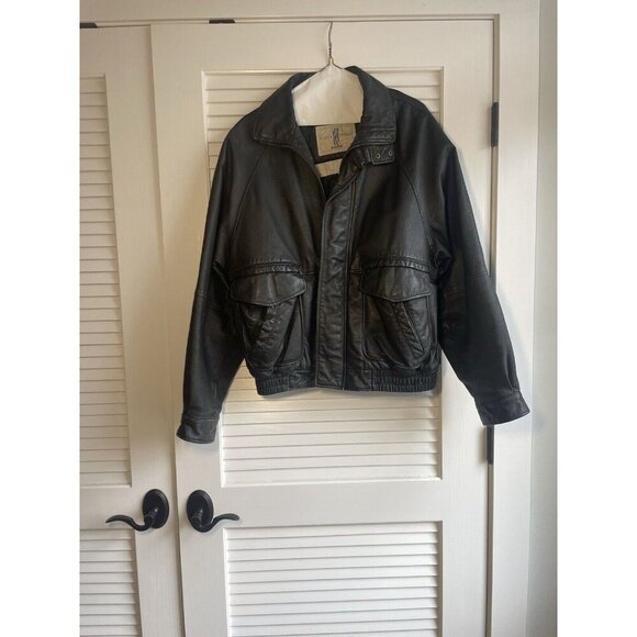 River Trader Vintage Men’s Black Leather Jacket Size Med - Picture 1 of 6
